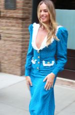 MARGOT ROBBIE Out in New York 09/19/2022