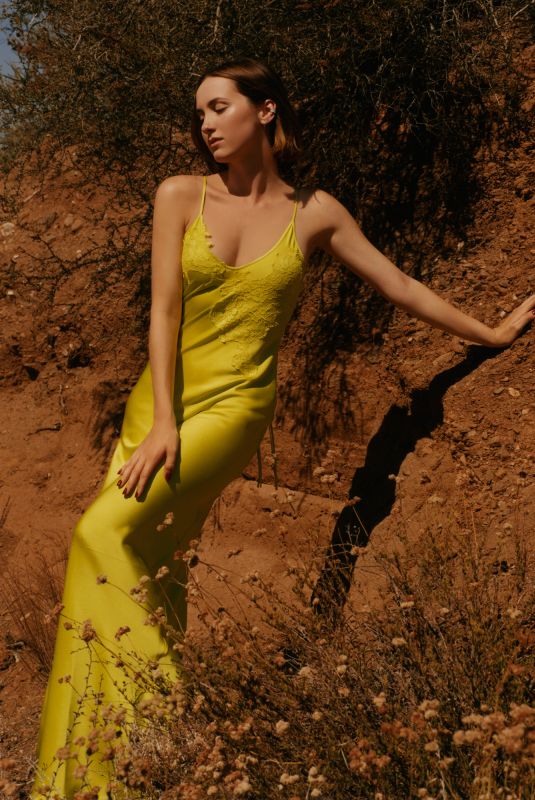 MAUDE APATOW for Net-a-porter Magazine, September 2022