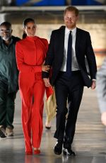 MEGHAN MARKLE and Prince Harry Catch a Train Back to London 09/05/2022