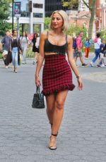 MODEL ROZ Arrives at Monse Fashion Show at NYFW in New York 09/08/2022
