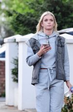 NADIYA BYCHKOVA Out to Catch a Bus in London 09/08/2022