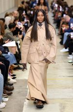 NAOMI CAMBEL Walks Runway at Burberry Show at London Fashion Week 09/26/2022