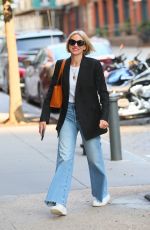 NAOMI WATTS Arrives at Her Apartment in New York 09/16/2022