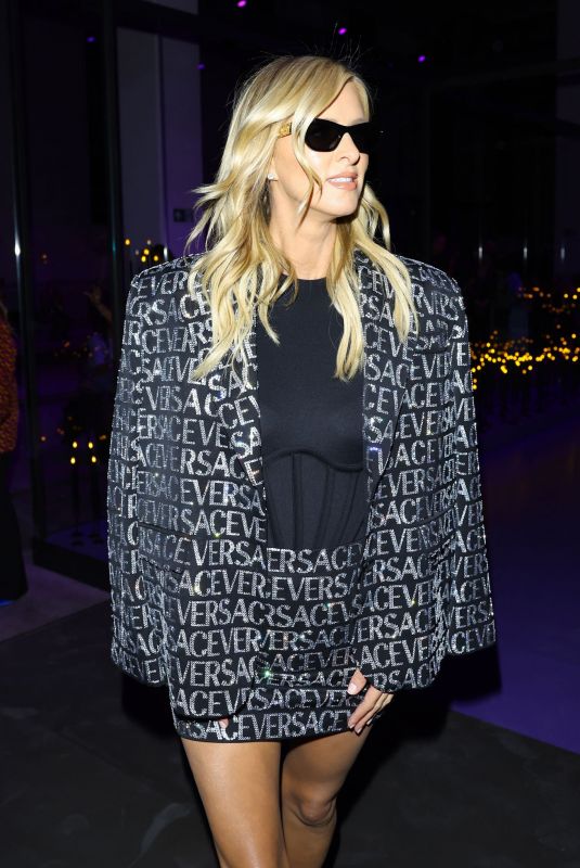 NICKY HILTON at Versace Fashion Show in Milan 09/23/2022