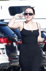 NOAH CYRUS Out Shopping for Groceries n Studio City 09/24/2022