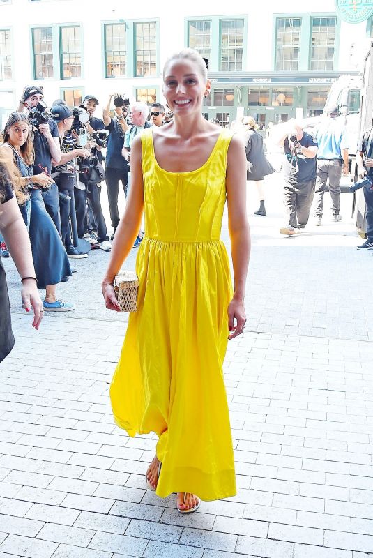 OLIVIA CULPO Arrives at Jason Wu Fashion Show in New York 09/10/2022
