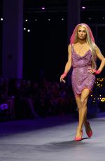 PARIS HILTON Walks Runway at Versace Fashion Show in Milan 09/23/2022