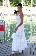 PENELOPE CRUZ Arrives at En Los Margenes Photocall at Venice Film Festival 09/06/2022