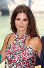 PENELOPE CRUZ at L