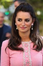PENELOPE CRUZ Receives National Cinematography Award at 70th San Sebastian Film Festival 09/17/2022