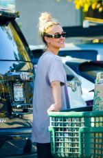 PETA MURGATROYD Shopping at Whole Foods in Malibu 09/01/2022