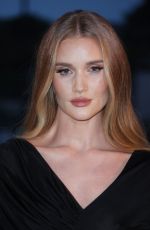 ROSIE HUNTINGTON-WHITELEY Arrives at Saint Laurent Show at Paris Fashion Week 09/27/2022