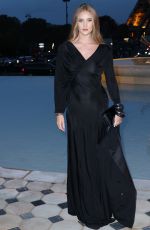 ROSIE HUNTINGTON-WHITELEY Arrives at Saint Laurent Show at Paris Fashion Week 09/27/2022