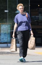 RUMER WILLIS Shopping for Grocery at Erewhon Market in Los Angeles 09/17/2022