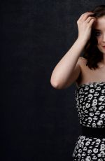 SARAH BOLGER Portrait at Comic-con 07/23/2022