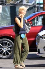 SELMA BLAIR LEaves DWTS Studios in Hollywood 09/23/2022