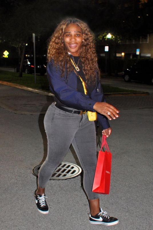 SERENA WILLIAMS Leaves Papi Steak in Miami Beach 09/21/2022