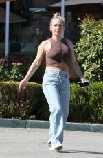 SHARNA BURGESS and Brian Austin Green Shopping at Erewhon Market in Calabasas 09/26/2022