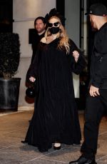 SIA Leaves Her Hotel in New York 09/18/2022