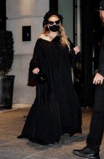 SIA Leaves Her Hotel in New York 09/18/2022