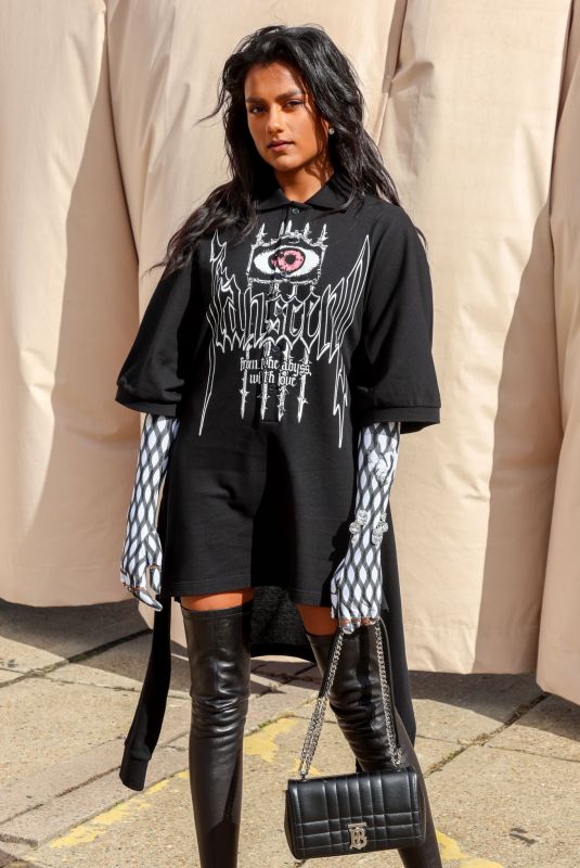 SIMONE ASHLEY at Burberry Spring/Summer 2023 Runway Show at London Fashion Week 09/26/2022
