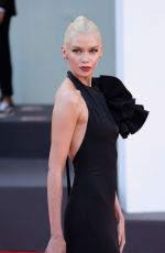 STELLA MAXWELL at L