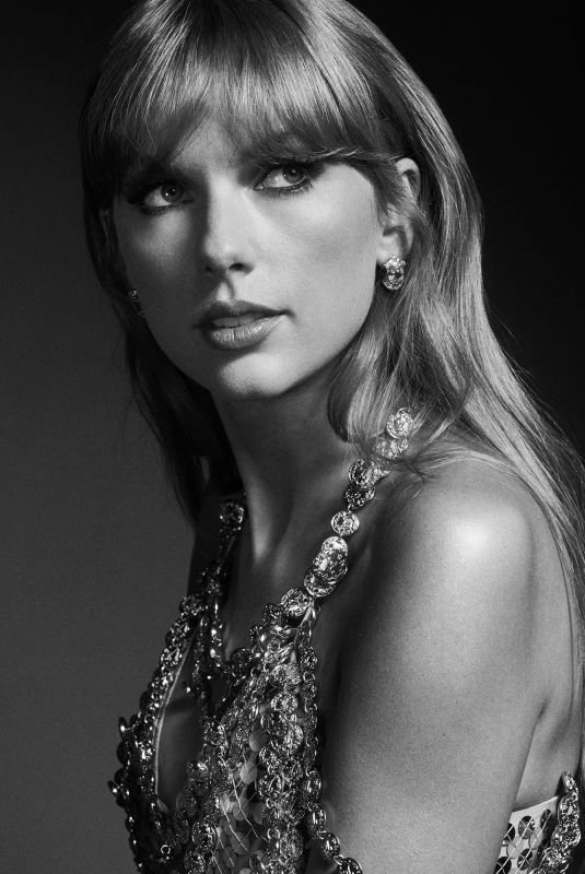 TAYLOR SWIFT for Vanity Fair TIFF Portraits, September 2022