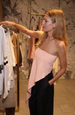 TONI GARRN at Her Charity Fashion Fleamarket 09/15/2022
