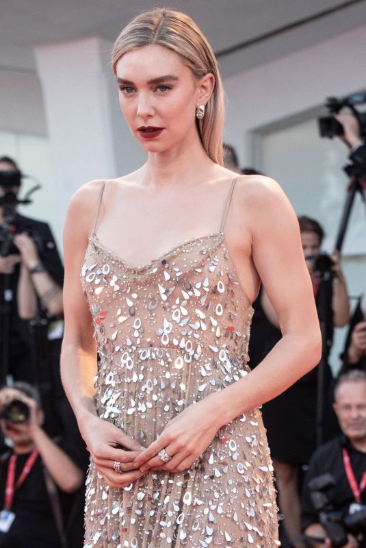 VANESSA KIRBY at The Son Premiere at 79th Venice International Film Festival 09/07/2022