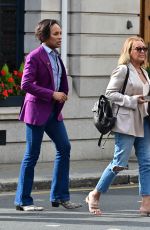 VANESSA WILLIAMS Out for Brunch with Friends in Chelsea 09/05/2022