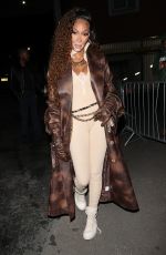 WINNIE HARLOW Arrives at Whiz Kidd Apple Music Concert in London 09/27/2022