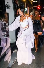 WINNIE HARLOW Leaves Harper