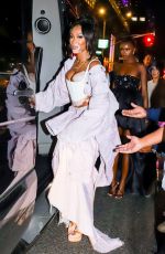 WINNIE HARLOW Leaves Harper