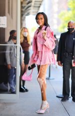 WINNIE HARLOW Out and About in New York 09/15/2022