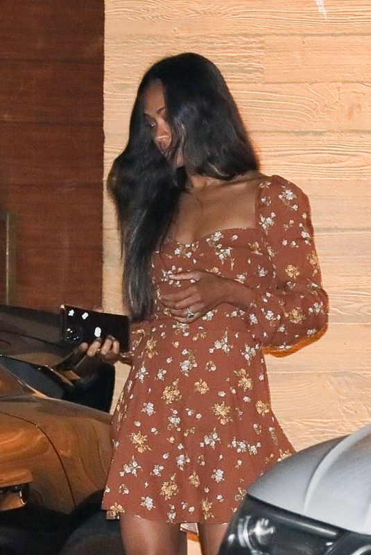 ZOE SALDANA Leaves Cameron Diaz