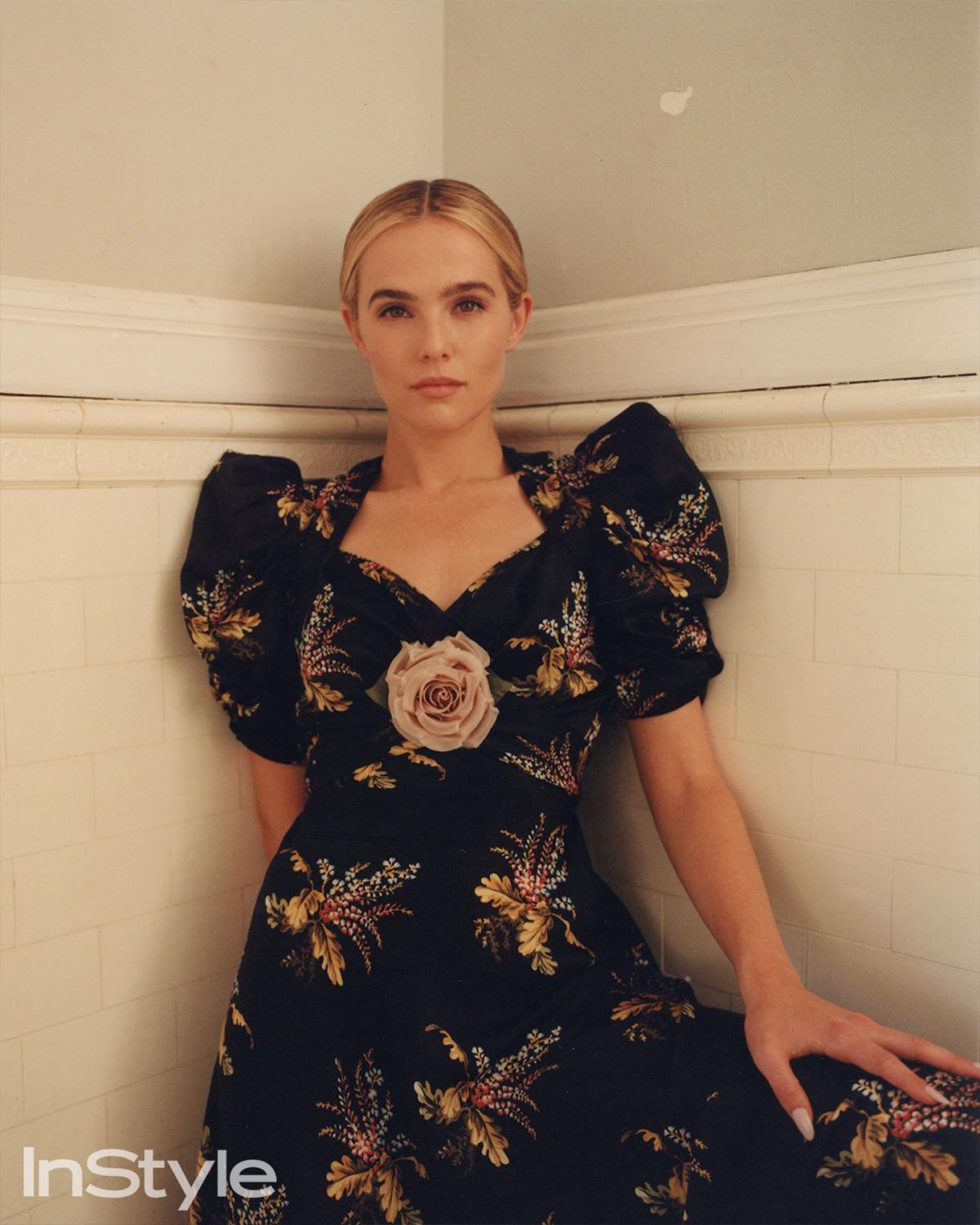 ZOEY DEUTCH for Instyle Magazine, Mexico September 2022. 