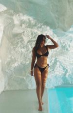 ALESSA QUIZON - Instagram Photos 10/20/2022