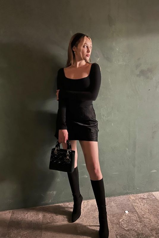 ALYCIA DEBNAM-CAREY - Instagram Photos 10/24/2022