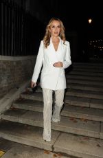 AMANDA HOLDEN Arrives at Scott