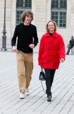 AMBER VALLETTA Out with Her Don Auden McCaw in Paris 10/01/2022