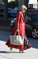 ANNA WINTOUR Arrives at JFK Airport in New York 10/10/2022