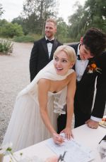 ANNASOPHIA ROBB - Wedding Photodiary for Vogue, September 2022