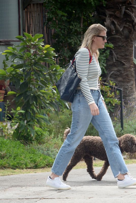 ARIEL FULMER OUt with Her Dog in Los Angeles 10/14/2022