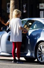 ARIEL WINTER Out for Lunch Date in Studio City 09/30/2022