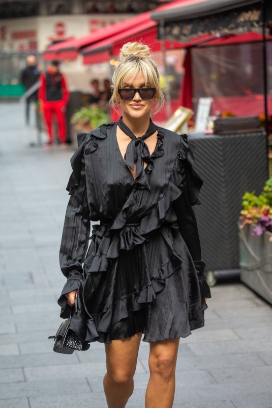 ASHLEY ROBERTS Leaves Heart Radio in London 10/03/2022
