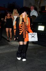 AVRIL LAVIGNE Arrives at Travis Barker