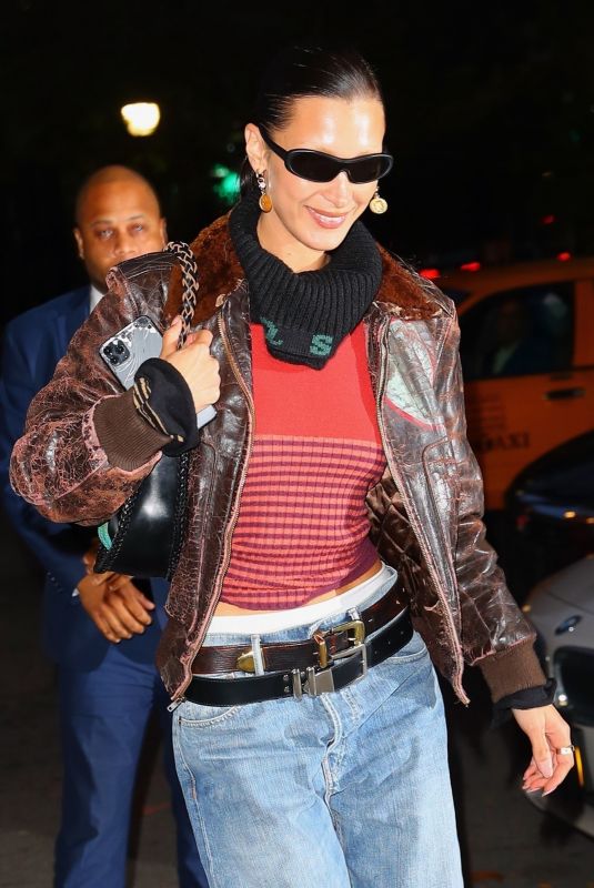 BELLA HADID Arrives at Her Apartment in New York 10/18/2022