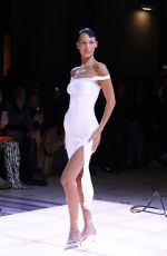 BELLA HADID Presents a Creation at Coperni SS23 Fashion Show in Paris 09/30/2022
