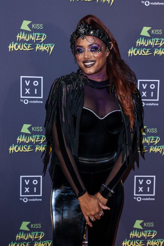 CHANITA STEPHENSON at VOXI Presents KISS Haunted House Party in London 10/28/2022
