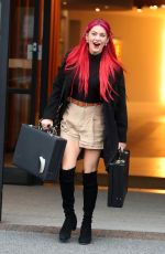 DIANNE BUSWELL Leaves Her Hotel in London 09/30/2022
